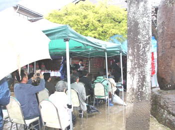 さるぼぼ供養とお披露目