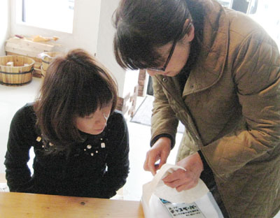 リボン刺繍教室　12月22日　開催報告