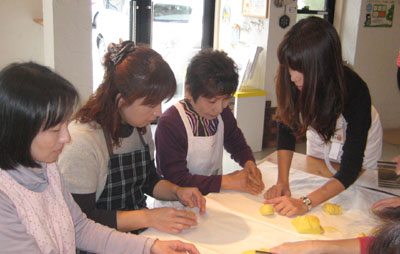 手作りパン・お菓子教室　11月5日　開催報告
