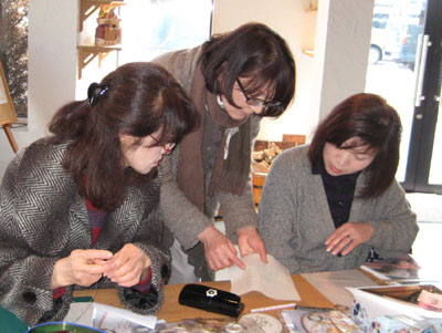 リボン刺繍教室　2月18日午前　開催報告
