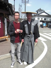 スイス人裃で祭り行列