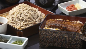 三河一色産うなぎをご注文受けてからかば焼きにしております。