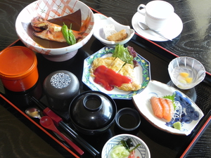 ✨魚祭今週後半ランチ　(^_-)-☆　8/2～8/4✨
