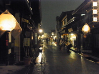 夜間営業中！