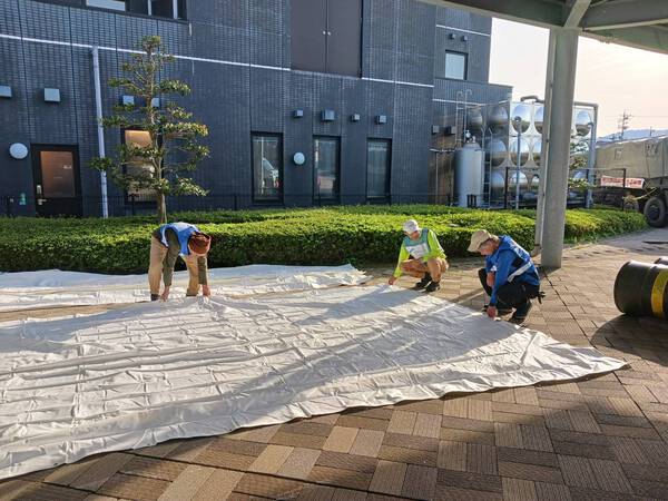 能登半島地震支援活動4月28日マリンタウンのお風呂準備進行中