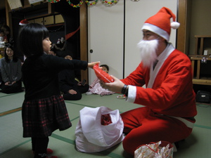 クリスマス会を開催しました