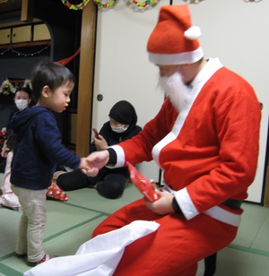 クリスマス会を開催しました