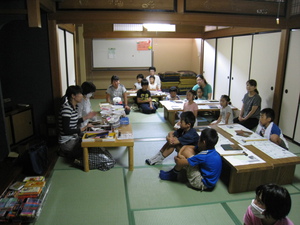 寺子屋かんかこかん　ウォールポケットを行いました。