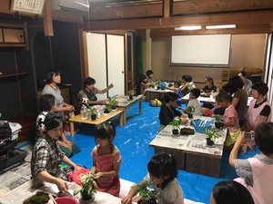 寺子屋かんかこかん 苔玉つくり