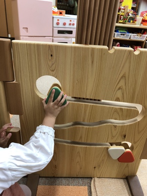 森のひみつきち　登場！