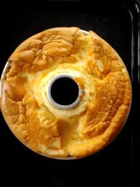 ふわしっとりブラッドオレンジのシフォンケーキでショートケーキ(*´ω｀)令和初焼き！