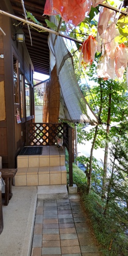 お待ちしております